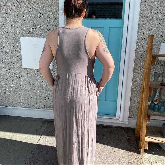 Lovely Racerback Maxi Dress Lost in Layers L/XL in Taupe - Picture 7 of 7